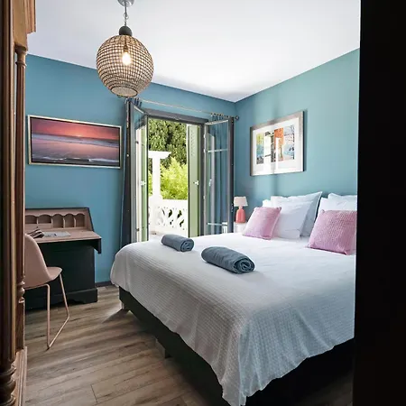 Walking Distance Sandy - Juan Les Pins - Villachalet Eu - La Mauresque & Maison Des Pecheurs