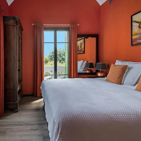Walking Distance Sandy - Juan Les Pins - Villachalet Eu - La Mauresque & Maison Des Pecheurs